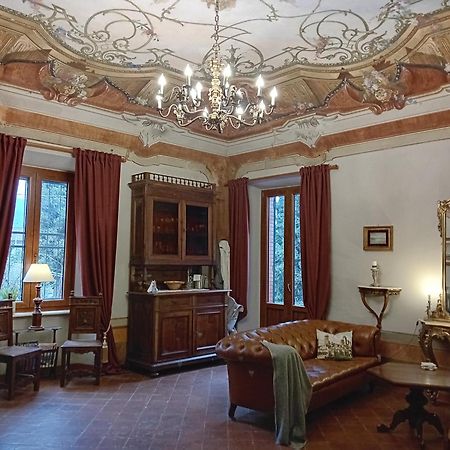 Monti Guesthouse Monti di Licciana Nardi Экстерьер фото