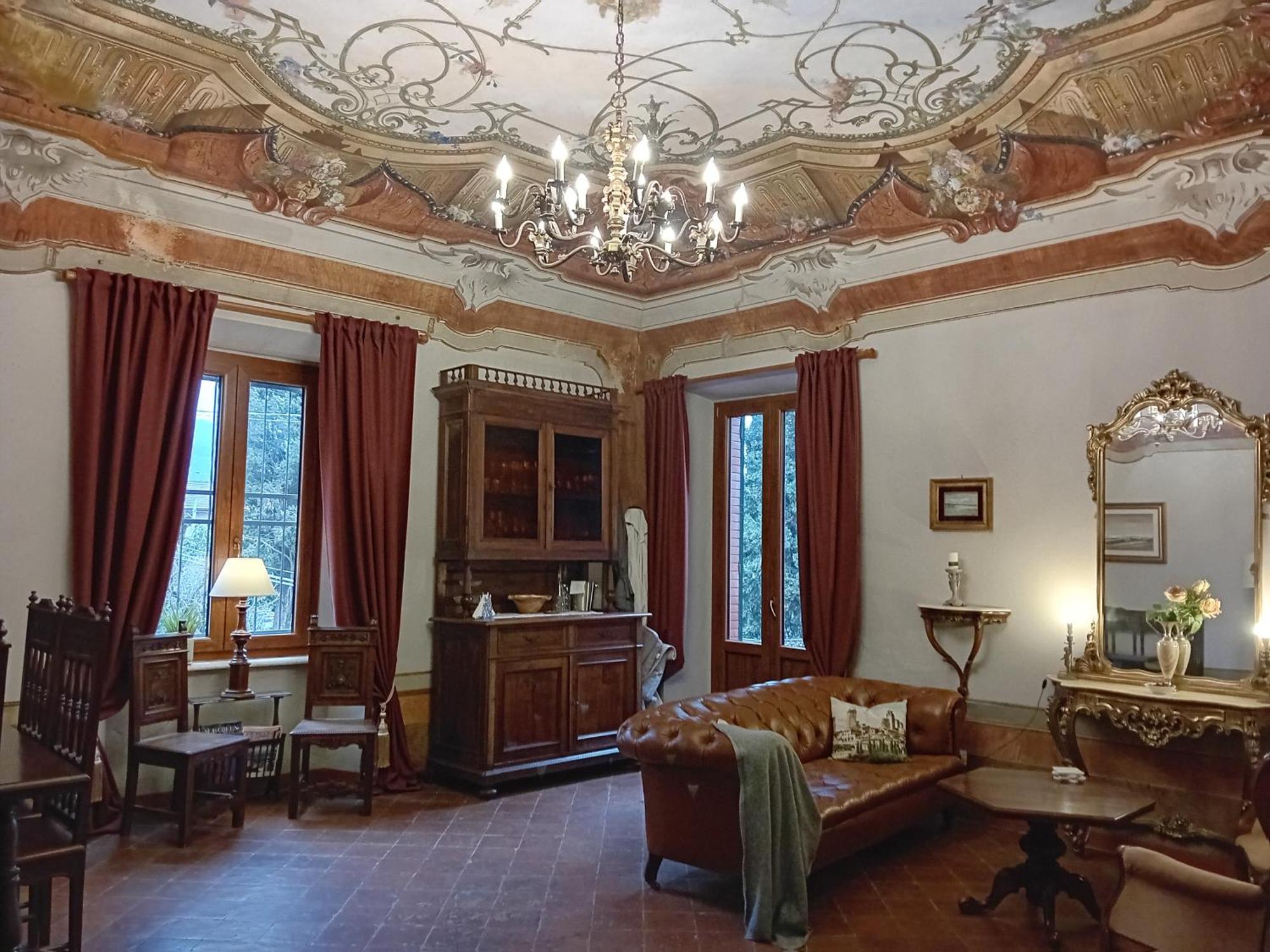 Monti Guesthouse Monti di Licciana Nardi Экстерьер фото