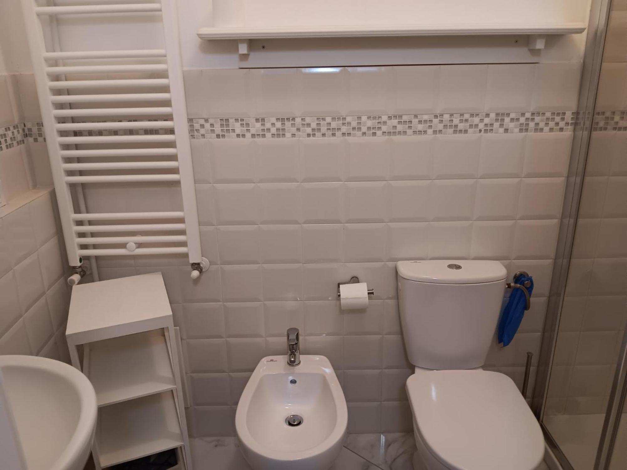 Monti Guesthouse Monti di Licciana Nardi Экстерьер фото